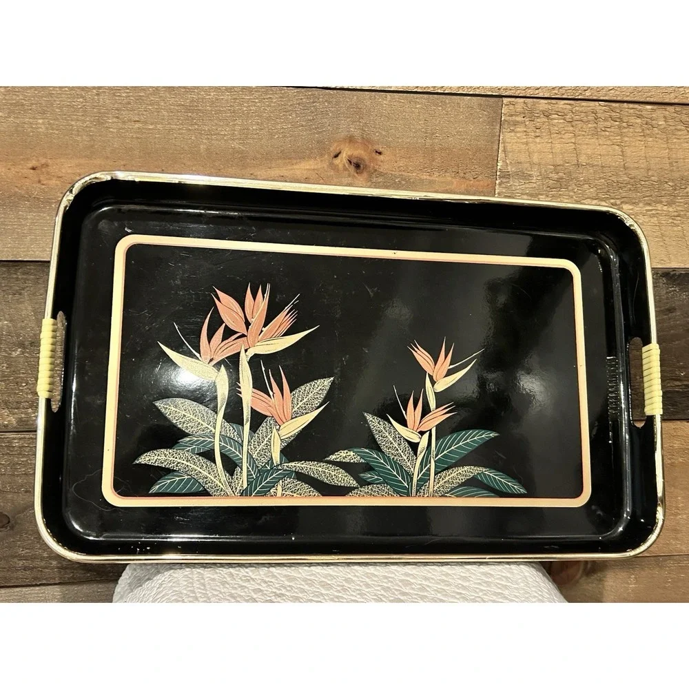 Vintage  3 Piece TOYO Black‎ Lacquer Nesting Tray Set